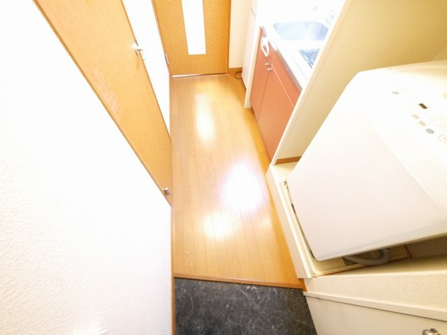 レオパレスＭＯＡの玄関|ゆったりとした玄関です