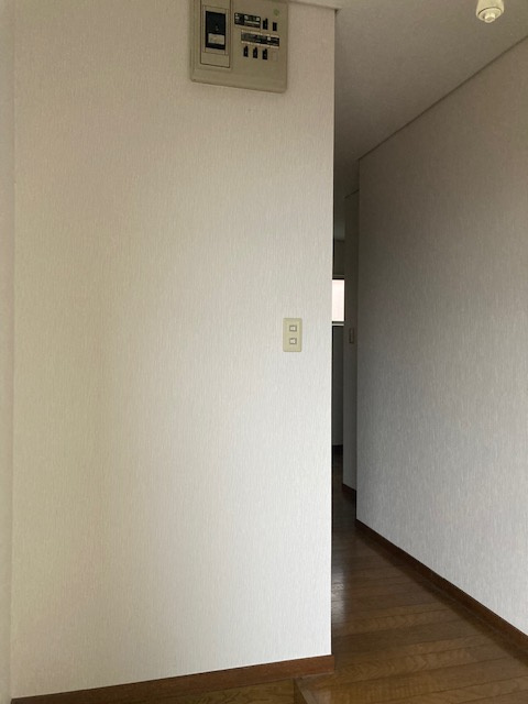 メゾンベレットの玄関|広々とした玄関。お好みのシューズBOXを置くことが可能です。