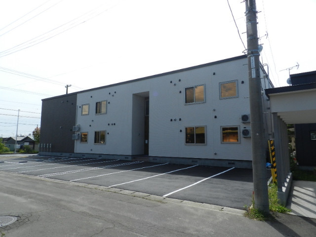 MARESSE arteの駐車場