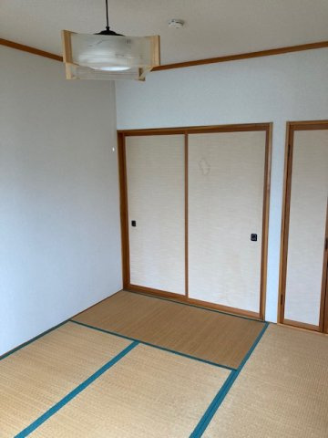 コーポクレストの和室|和室ならではの温かな和の空間で寛ぎの時間を過ごせます