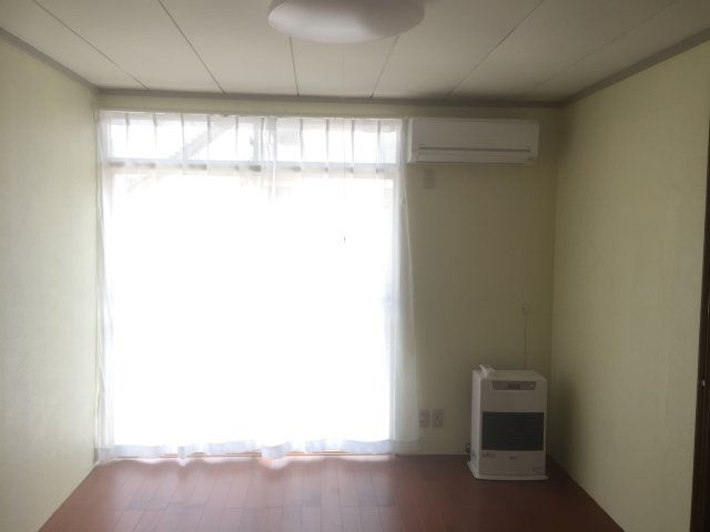 シティハイムの居間・リビング|ゆったりとした居間です