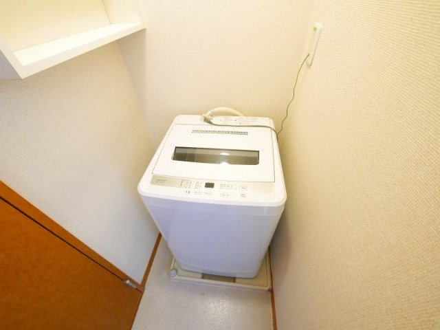 レオパレス八条Ⅱの設備|室内洗濯機置き場があります。