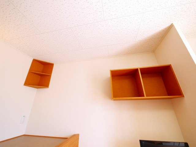 レオパレス八条Ⅱの収納|こまごまとしたものを収納できそうですね