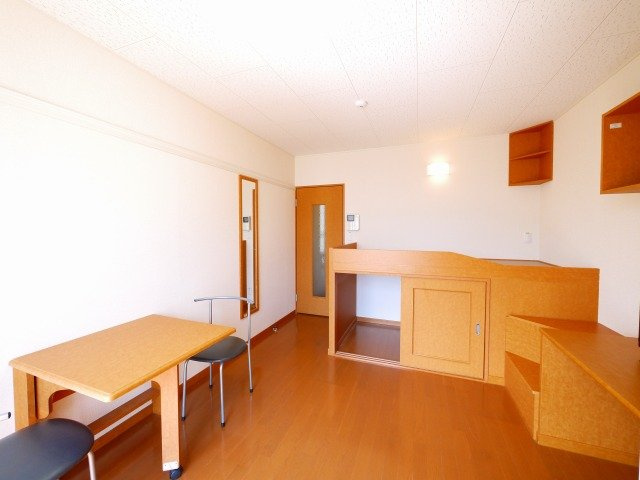 レオパレス八条Ⅱの寝室|明るい洋室です。