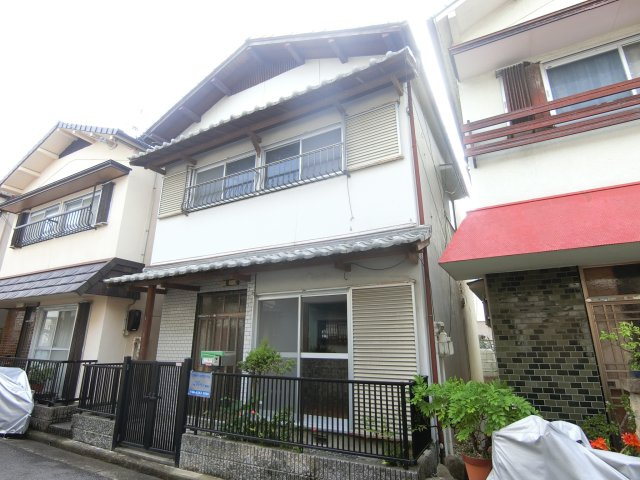 高松戸建ての外観