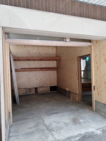 本町３丁目中古戸建（賃貸中）の駐車場