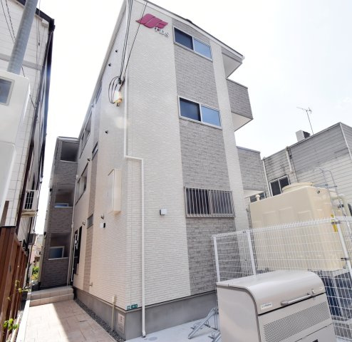 西宮市石在町のアパートの外観