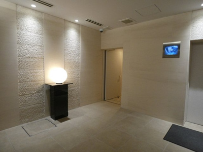 オートロック付きのエントランスです♪