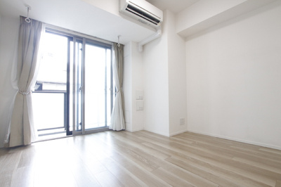 ※カーテンの有無は確認中です