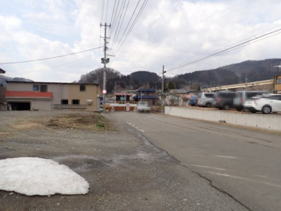 【前面道路含む現地写真】 | 黒石市板留　温泉引き込み可　土地