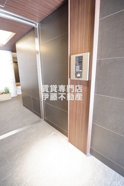 ラグゼナ浄心のエントランス