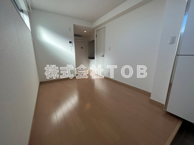 【居間・リビング】 | グレイスシールド烏丸 | 洋室7.6帖