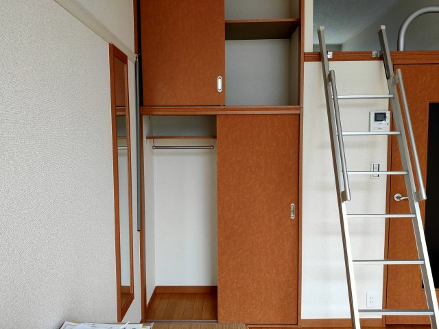 Natura SHINKOIWAの収納|写真は114号室のもの、同タイプです。