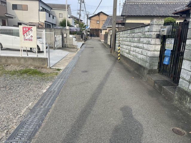 和歌山市西小二里１丁目・土地・56841の前面道路含む現地写真