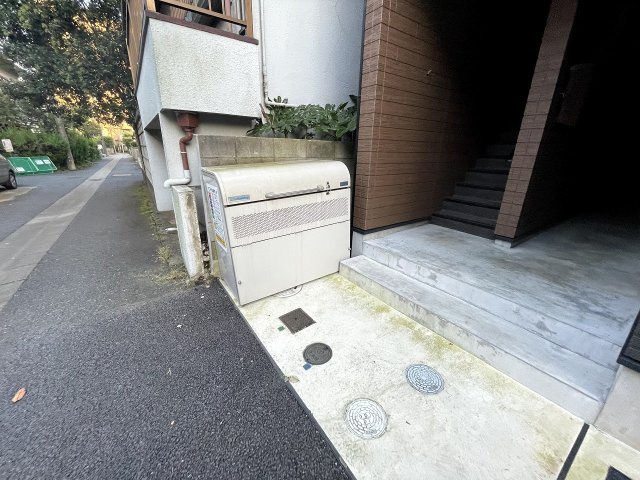 モダンゲート実籾のエントランス