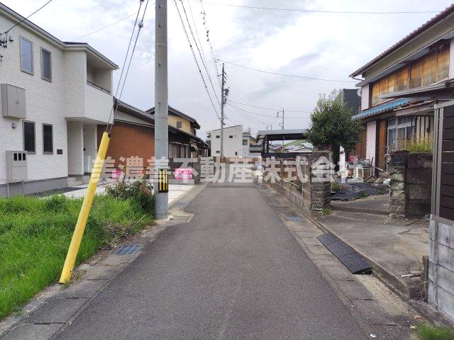 ６３０９３　岐阜市若福町土地の前面道路含む現地写真