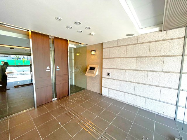 ◆オートロックマンション◆収納スペース充実◆生活至便地◆リソシエ京都河原町エクスのエントランス|エントランス