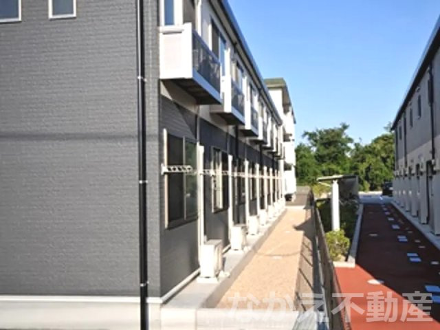 【バルコニー】 | 暖かな日差しのふりそそぐバルコニー