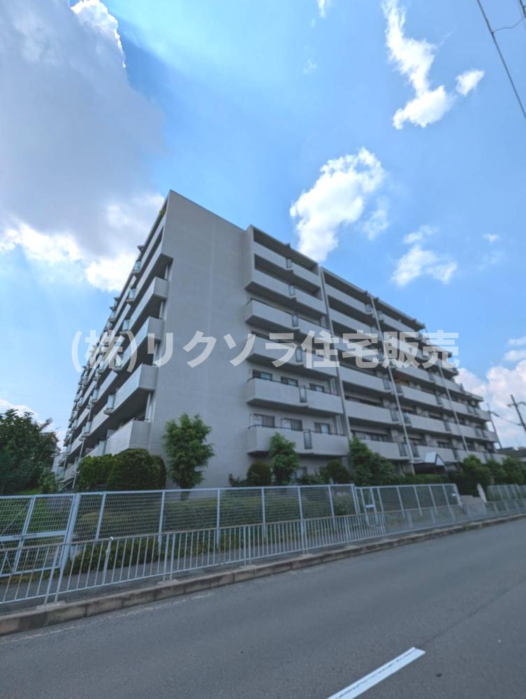 枚方長尾ガーデンハウスの外観|新しい生活にいかがでしょうか？外観はお住まいの顔になります。こだわりたいポイントですね。水回りリフォームやリノベーションも承ってます。
■現地見学・資金計画相談・住宅ローン相談もお問合せ受付中■