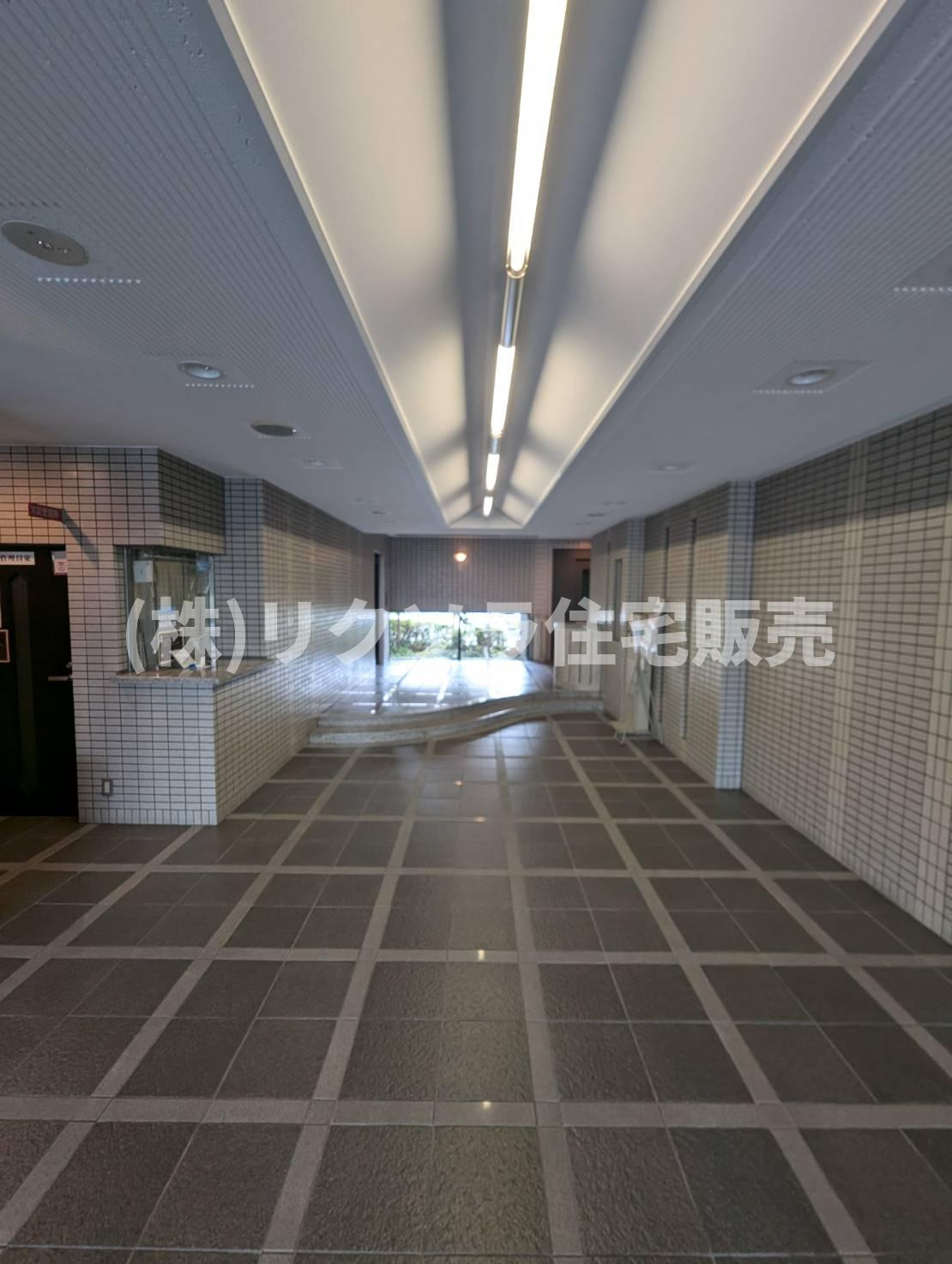 枚方長尾ガーデンハウスのエントランス|■物件内覧・資金計画相談・住宅ローン相談、リフォーム相談、お問合せ受付中■
※当日・翌日のご内覧、ご相談はお電話でのお問合せがスムーズです！