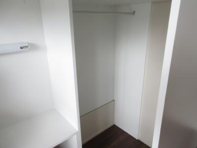 クレアドーレ京都二条の収納|下段クローゼット