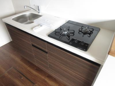 クレアドーレ京都二条のキッチン|2口ガスキッチン