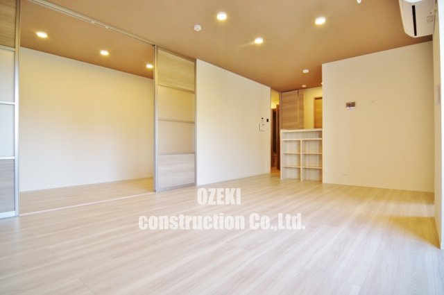 Avanza berl　Ⅱの居間・リビング