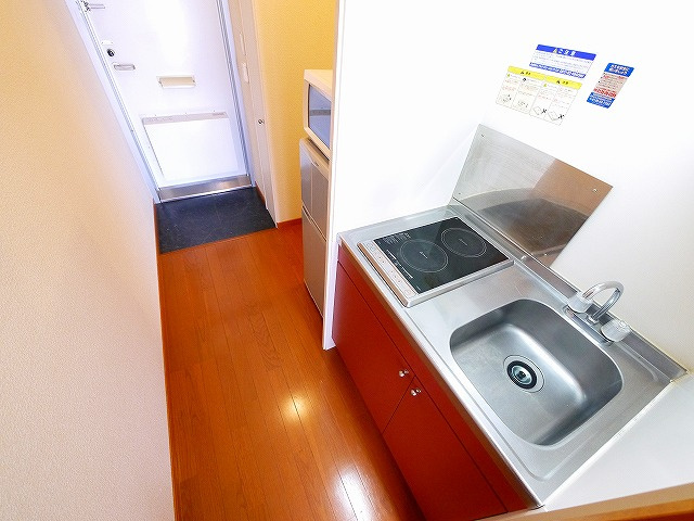 レオパレスＴａｋｕｙａⅠのキッチン|キッチンでお料理をお楽しみください