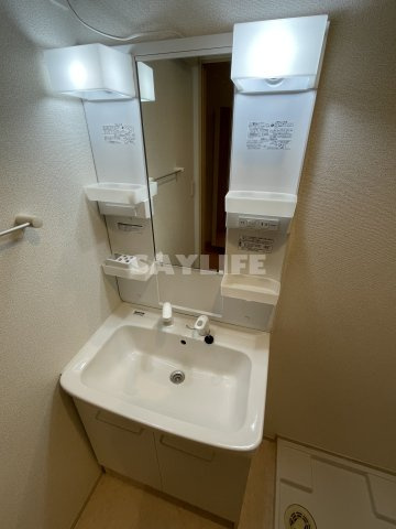 リバーサイド大今里の独立洗面台