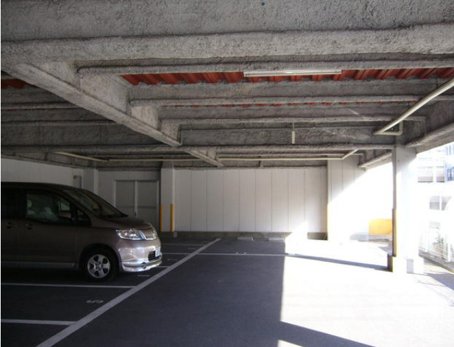 大津市浜大津３丁目の事務所の駐車場|駐車場です