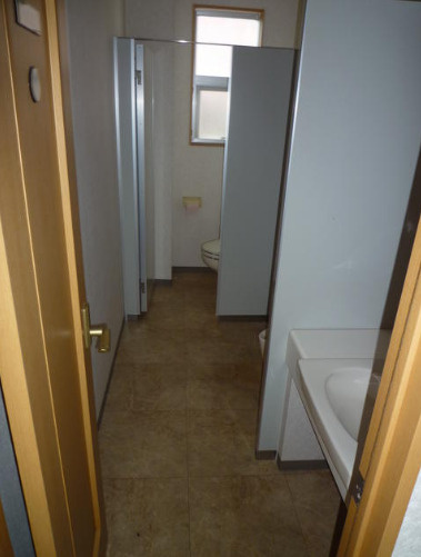 大津市浜大津３丁目の事務所のトイレ|トイレです