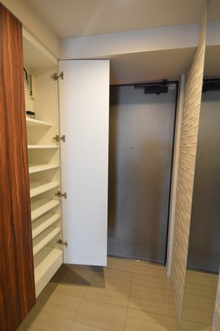 【玄関】 | レーベン宇都宮元今泉GRANXE