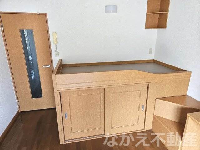 【寝室】