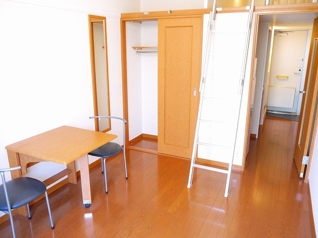 レオパレス西大寺ＬＲの寝室|内装も気になるポイント