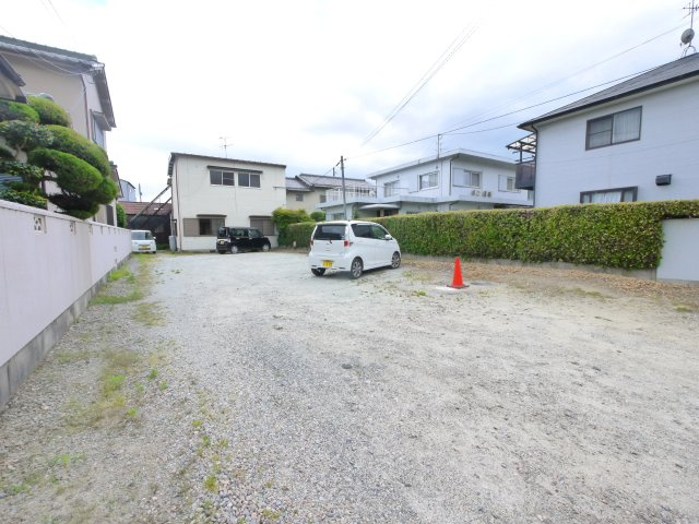山田アパート（事業用）の駐車場