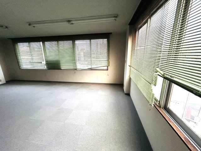 山之手 すみれビルの内装