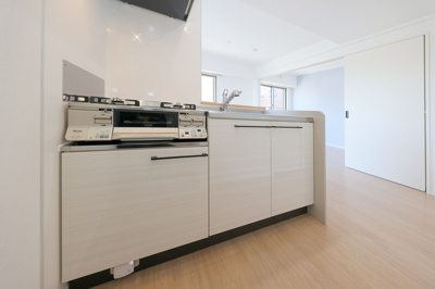 【キッチン】 | ラフィーネ井尻Ⅱ-B棟 | 別号室の写真になります。現況優先。