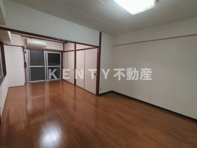 【居間・リビング】 | コーポ大谷 | 使いやすい居間です