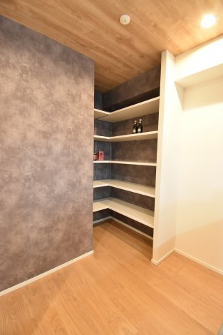 BRAVE新町の内装