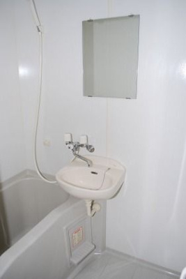 【洗面所】 | プリマヴェーラ南福岡 | 別号室の写真になります。現況優先。