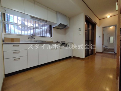 【居間・リビング】 | 八町通貸家