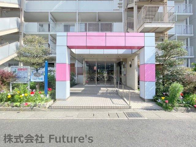 パークフィールドみさと　4街区1号館のエントランス|マンションエントランス