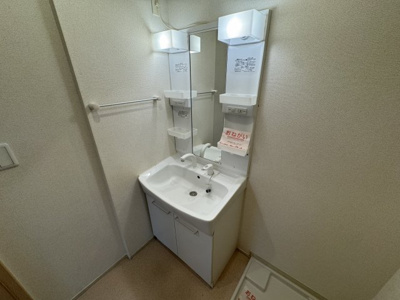 【洗面所】 | ルシェロ上ヶ原 | コンパクトで使いやすい洗面所