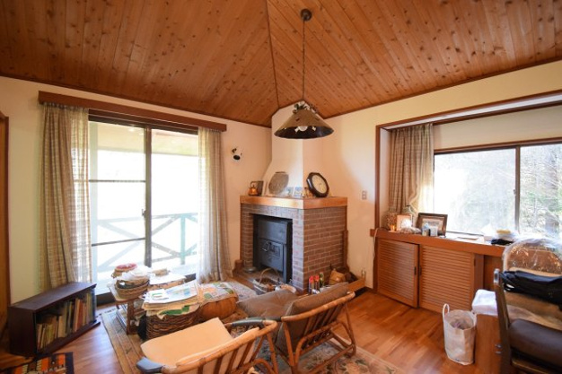 【居間・リビング】 | 東急天城高原別荘地　戸建