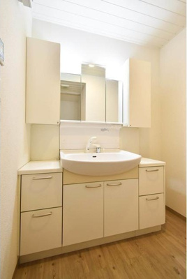 【独立洗面台】 | サンライズ緑丘 | ※同タイプの写真となり、実際のお部屋とは異なる場合があります