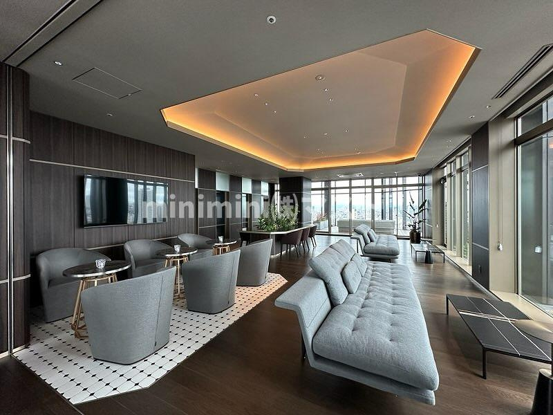 ブランズタワー大阪本町のロビー