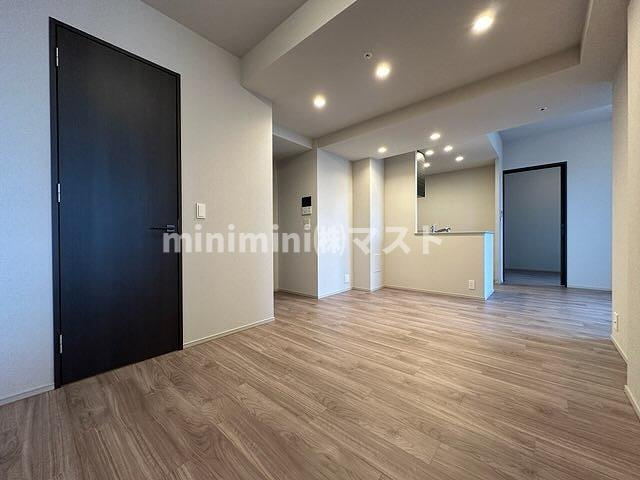 ブランズタワー大阪本町の居間・リビング|※建物内別間取参考写真