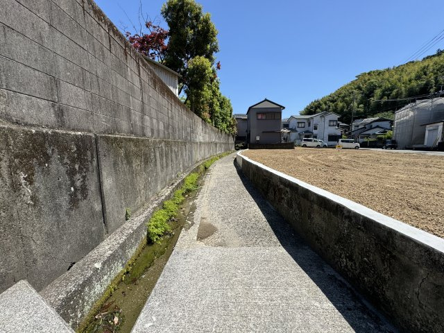 高知市神田の周辺|北側の農道