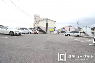 【駐車場】