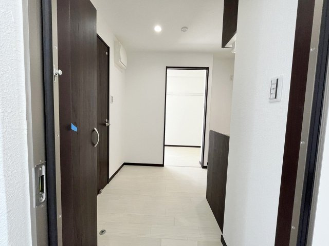 【玄関】 | Casa　Blanca　泉崎（カーサブランカ泉崎） | Casa　Blanca　泉崎（カーサブランカ泉崎）★那覇市泉崎エリア